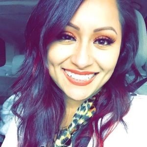 Meet your Posher, Christine